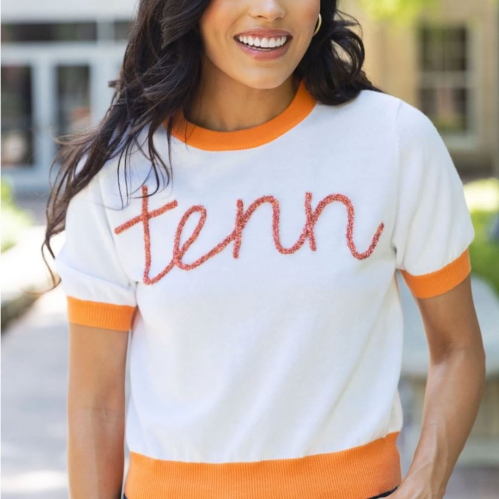 New with tags! Avara Queen of Sparkles TENNESSEE sweater